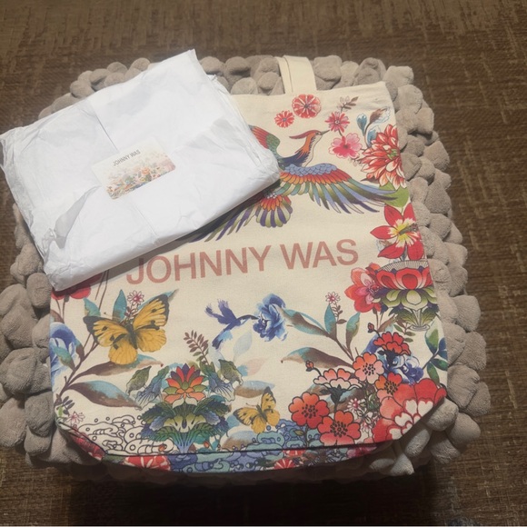 Johnny Was Handbags - NWOT Johnny Was Colorful Floral & Bird Tote Bag Boho Chic Large 🌸🕊️